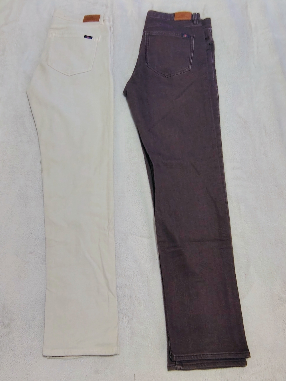 Faherty Straight-Leg Jeans in Cream and Brown